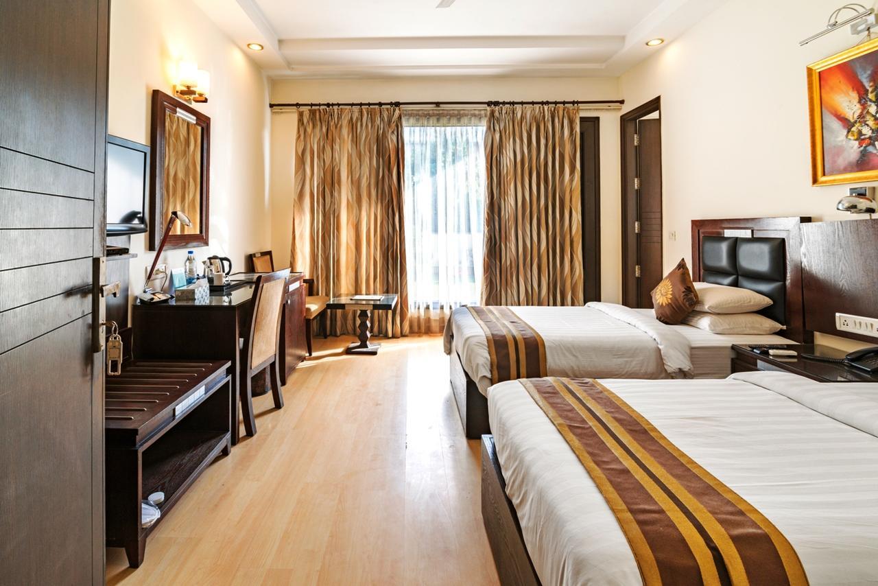 Royal Residence Mg Road Gurgaon Exterior photo