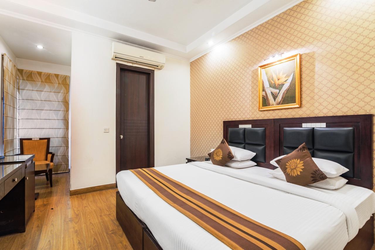 Royal Residence Mg Road Gurgaon Exterior photo