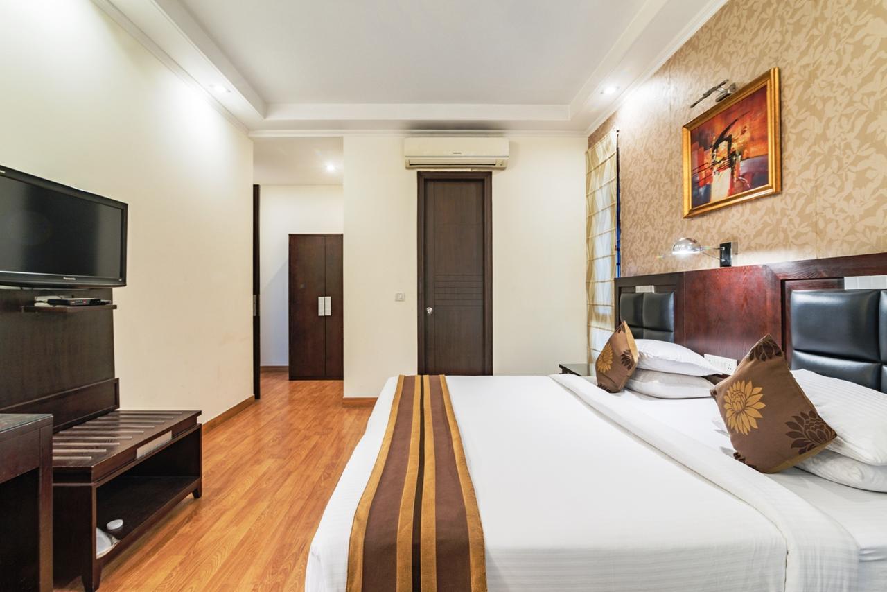 Royal Residence Mg Road Gurgaon Exterior photo