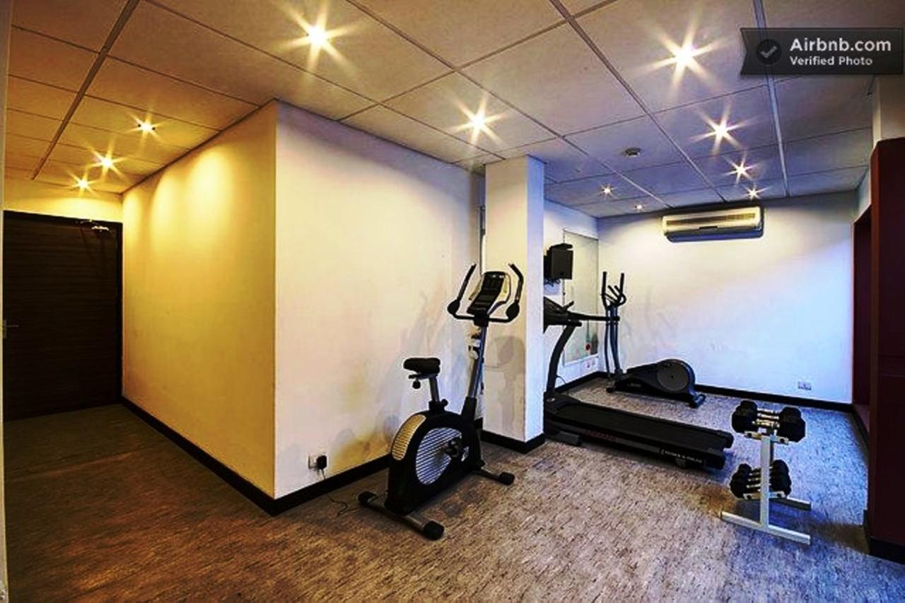 Royal Residence Mg Road Gurgaon Exterior photo