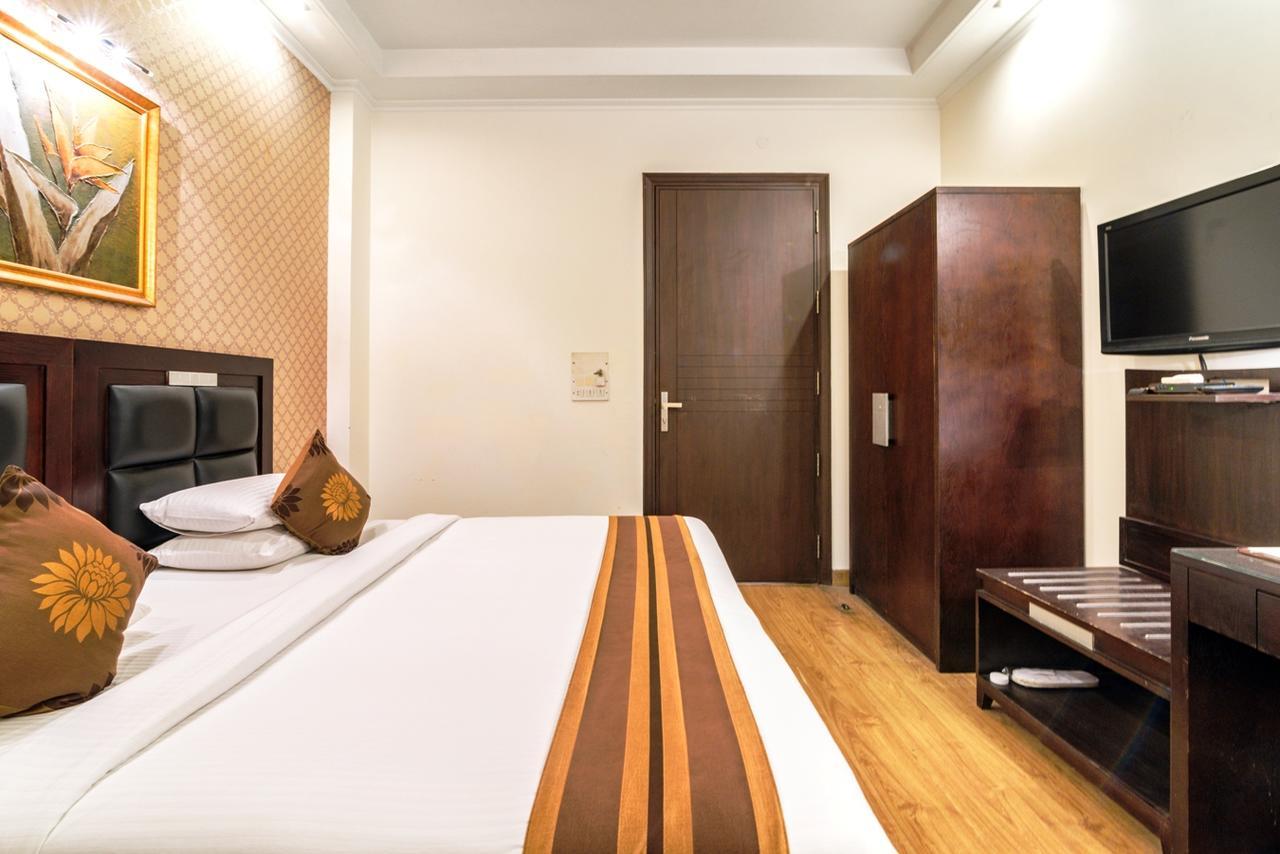 Royal Residence Mg Road Gurgaon Exterior photo